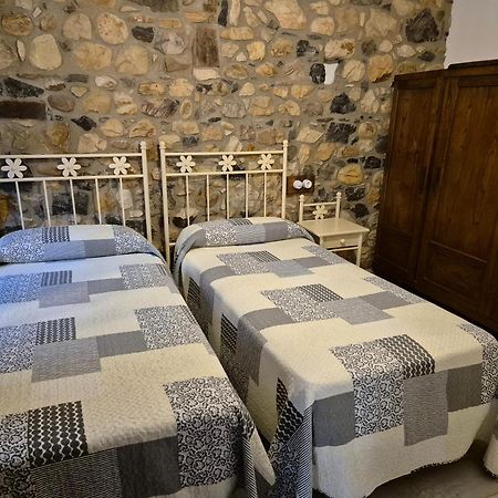 Pension San Pelayo 10 Onís المظهر الخارجي الصورة